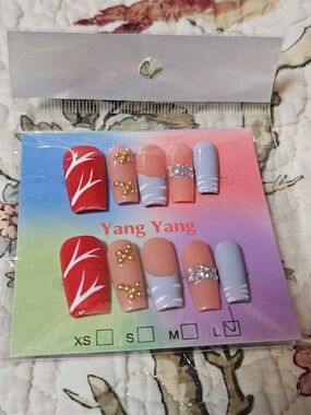 Yang Yang Press-On Nails in Red, Peach & Lavender (L)